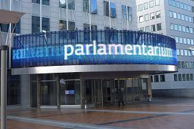 parlementarium façade 2011-10